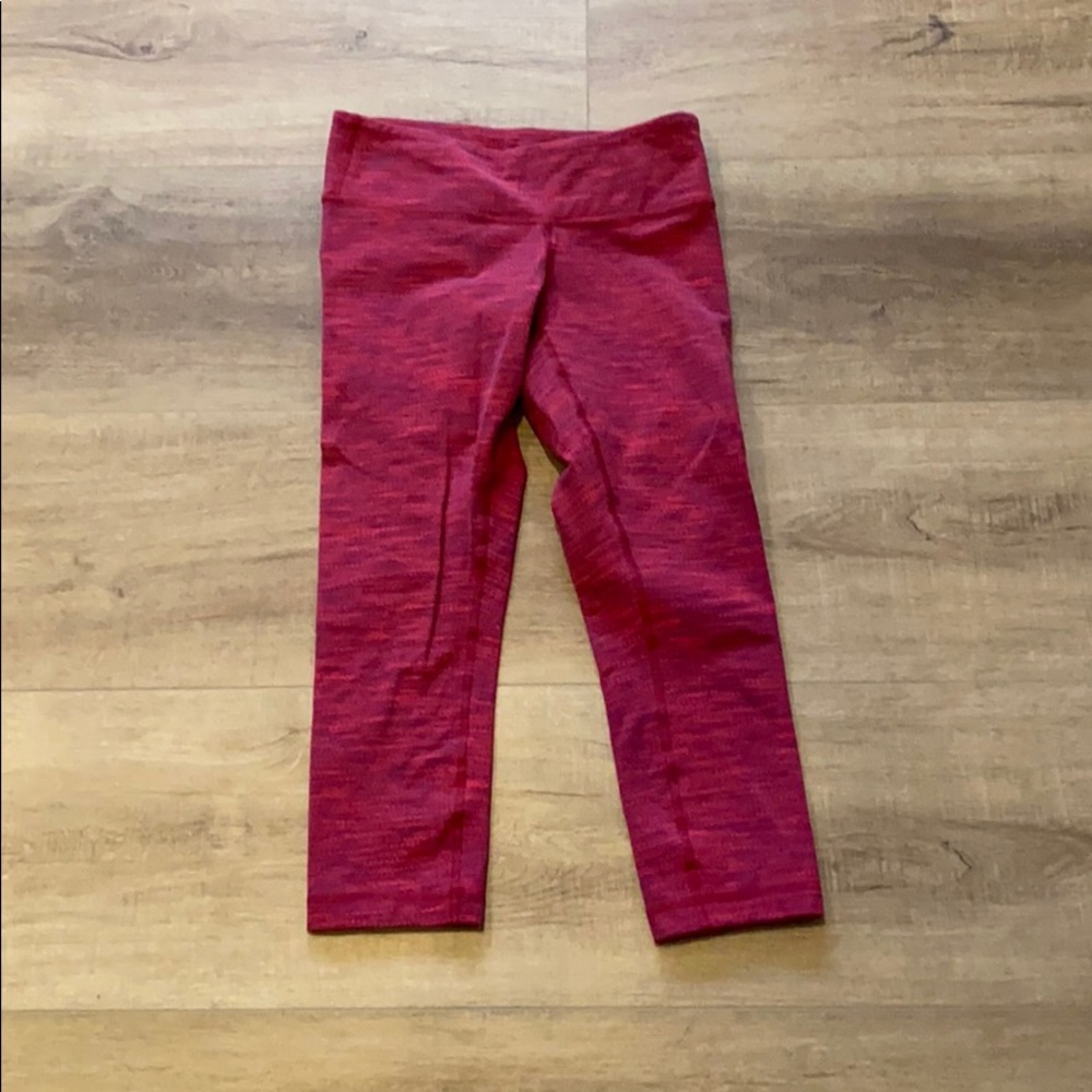 Lululemon red woven Capri leggings